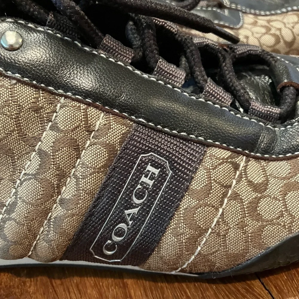 Coach Signature Brown and Black Athletic Shoes Size 6 1/2 - Picture 3 of 5